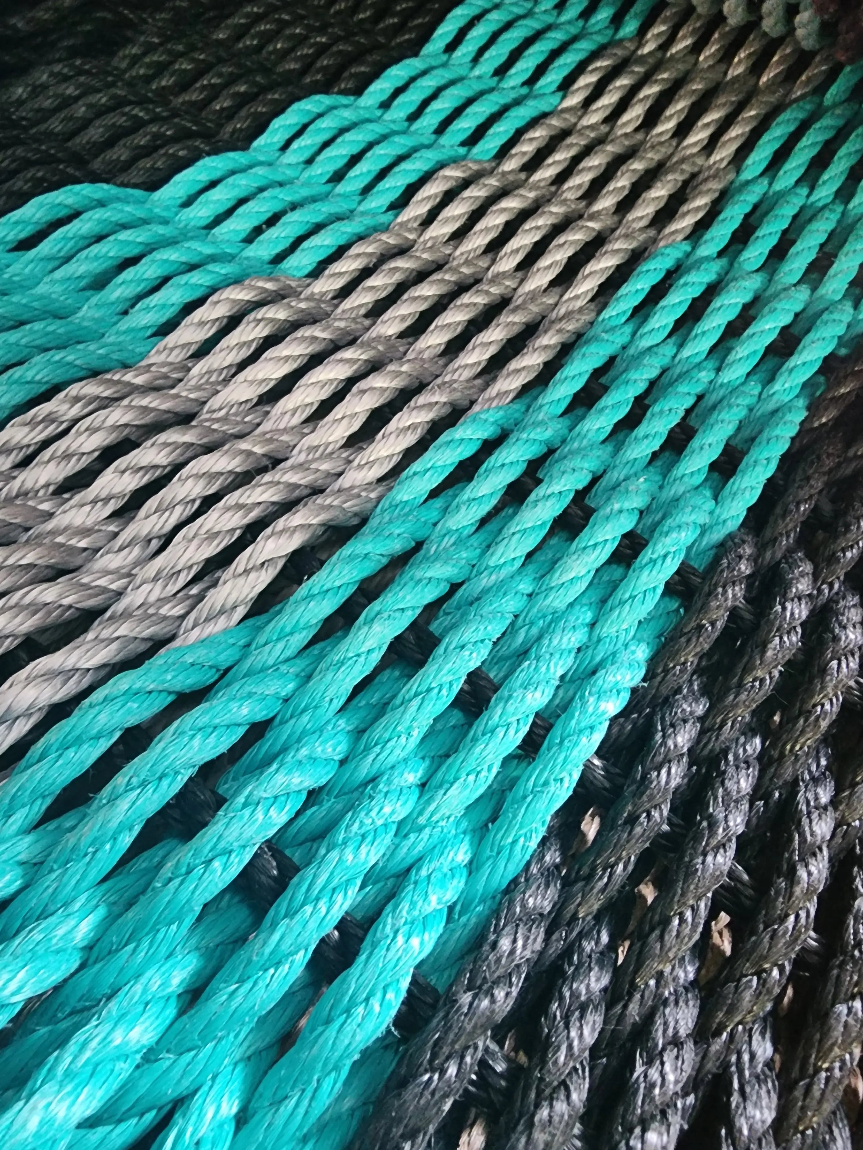Black, Teal & Light Gray 5-Stripe Lobster Rope Doormat