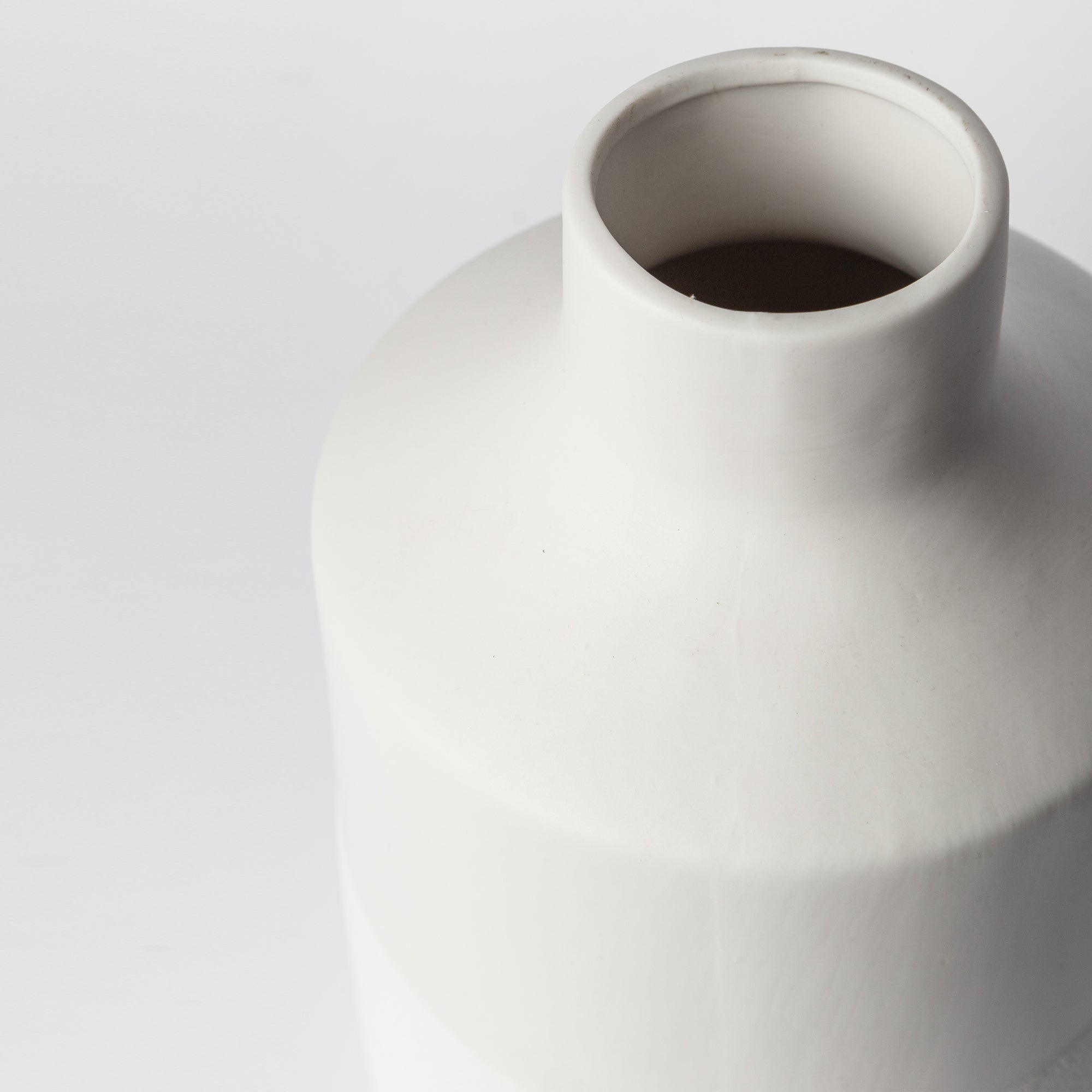 216 minimalist ceramic vase detail