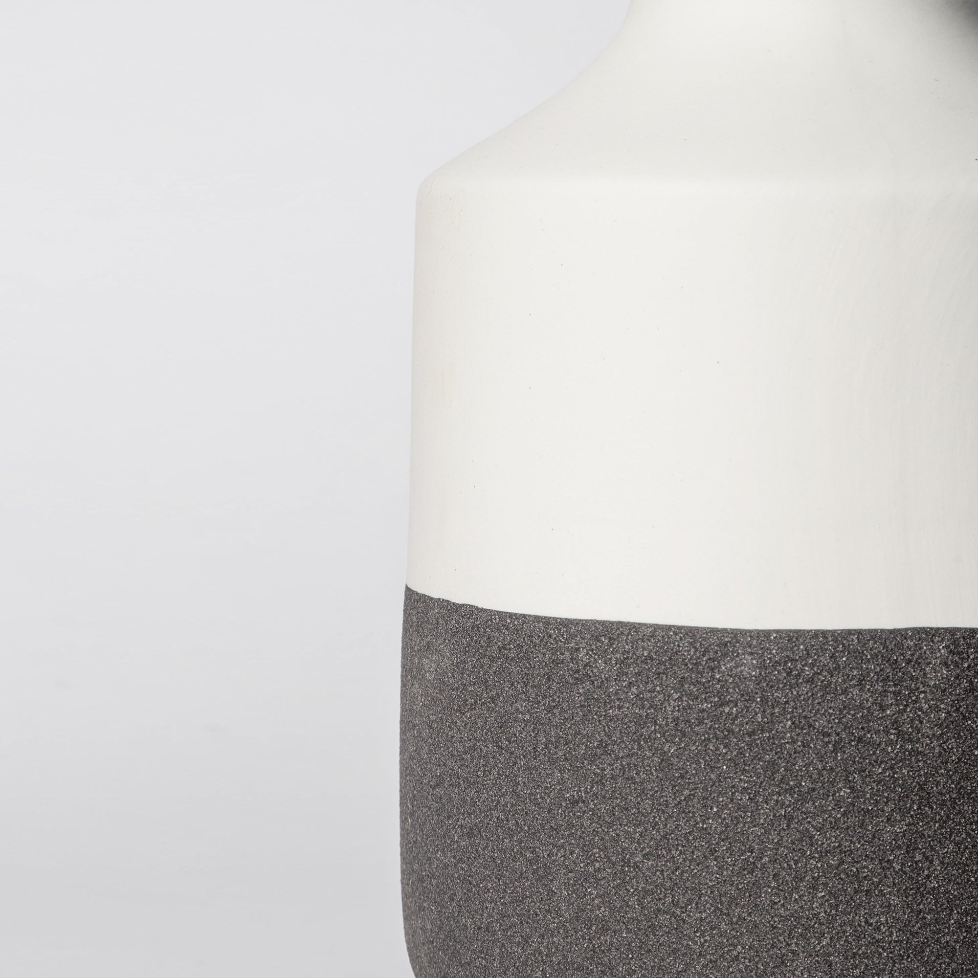 216 ceramic vase interior and exterior finish