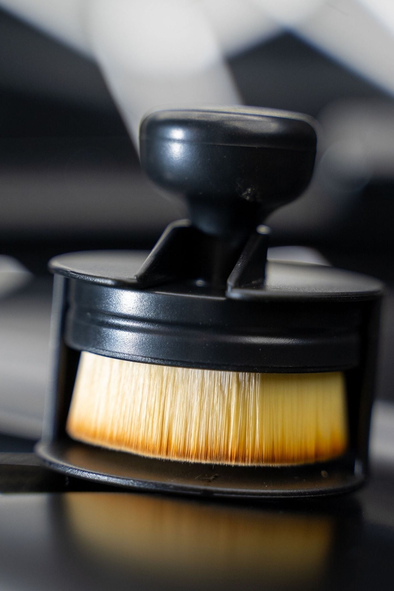 BLACKLINE® Tire Shine Applicator Brush