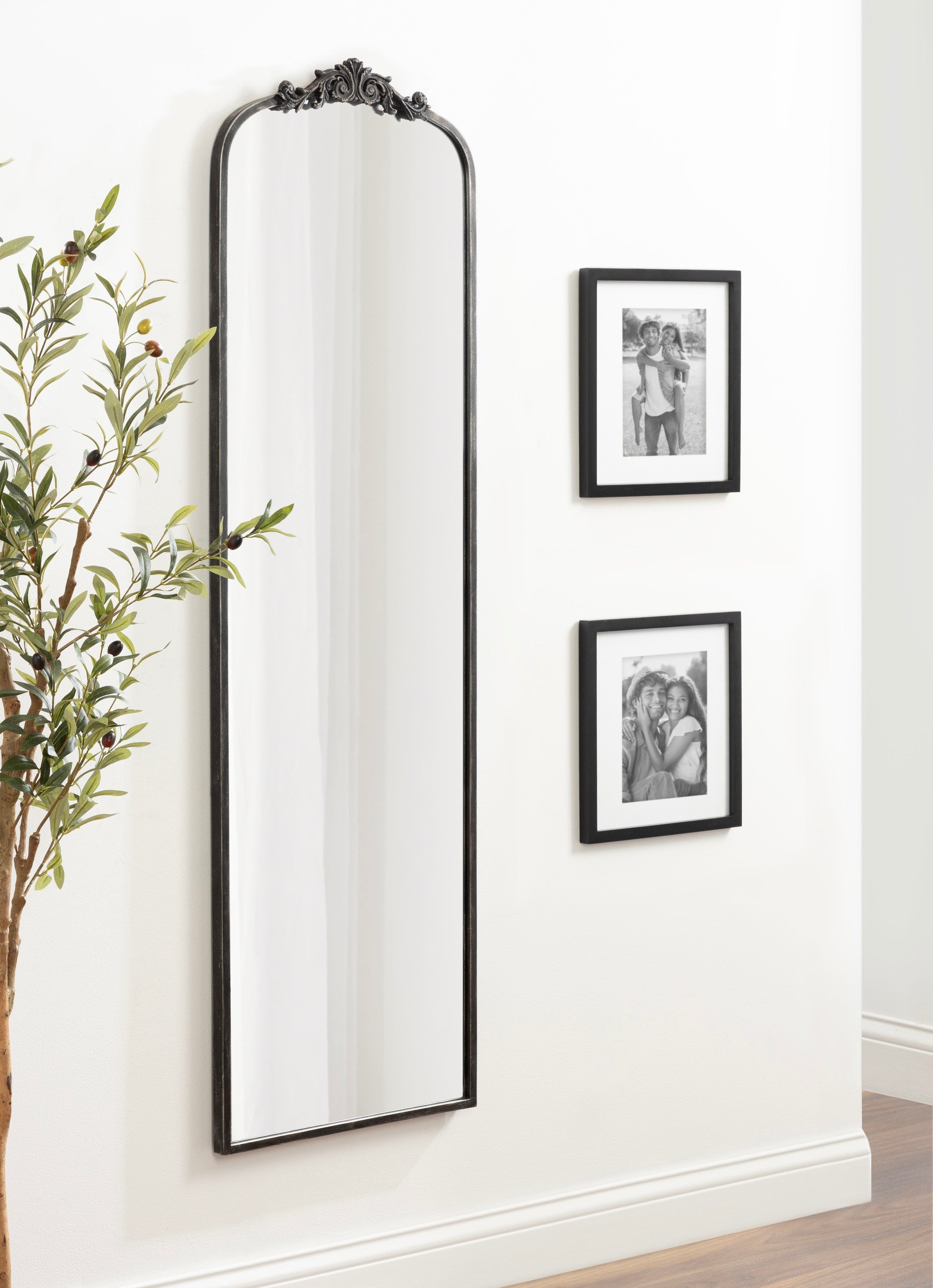 Arendahl Traditional Arch Mirror – alternate product view