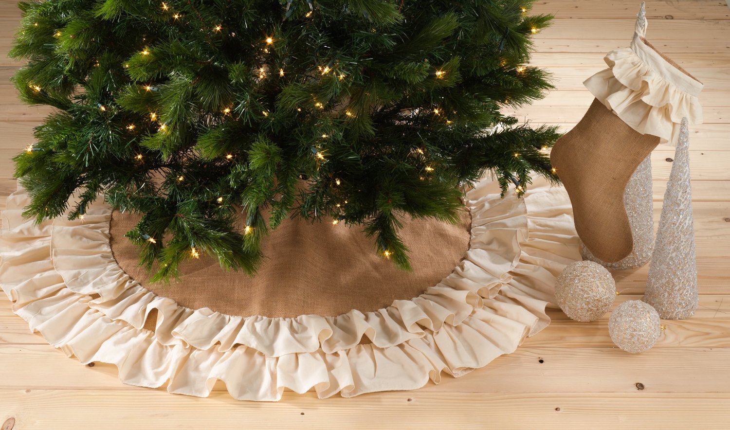 Sidonia Cotton & Jute Ruffled Christmas Tree Skirt