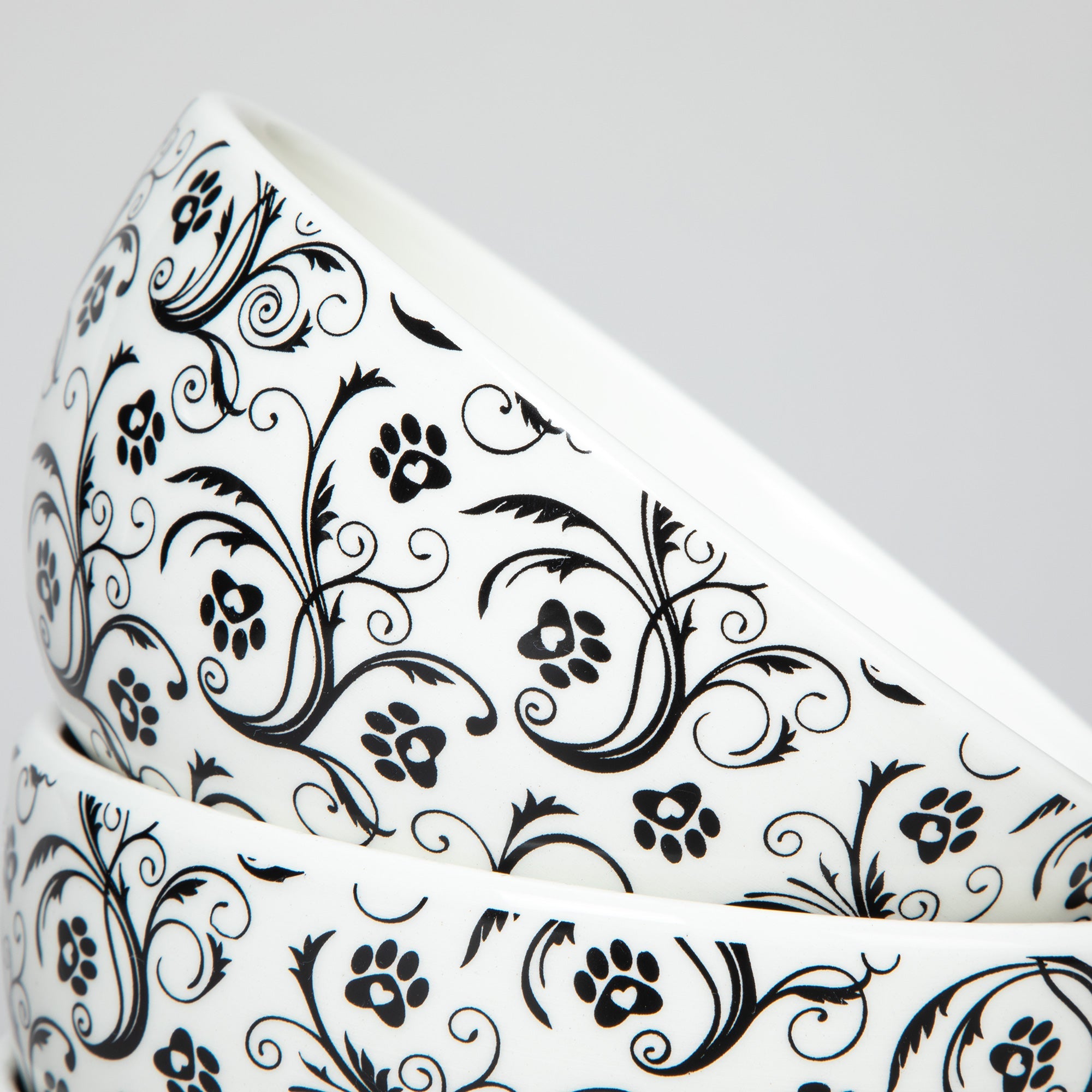 Ceramic paw bowl design close-up