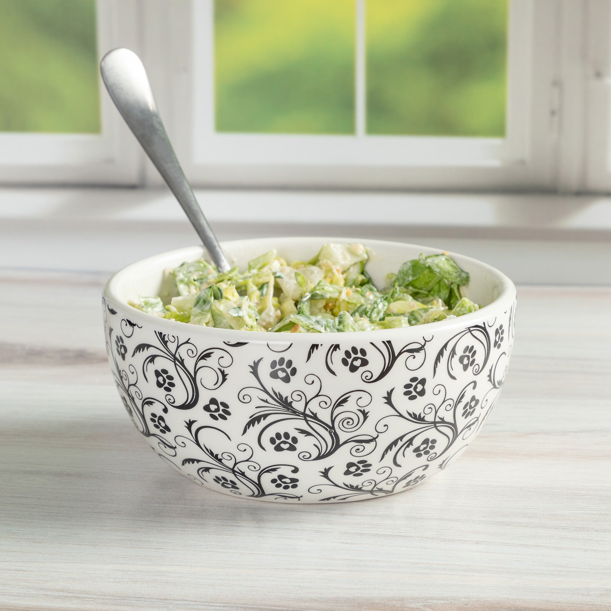 Ceramic paw bowls lifestyle setting