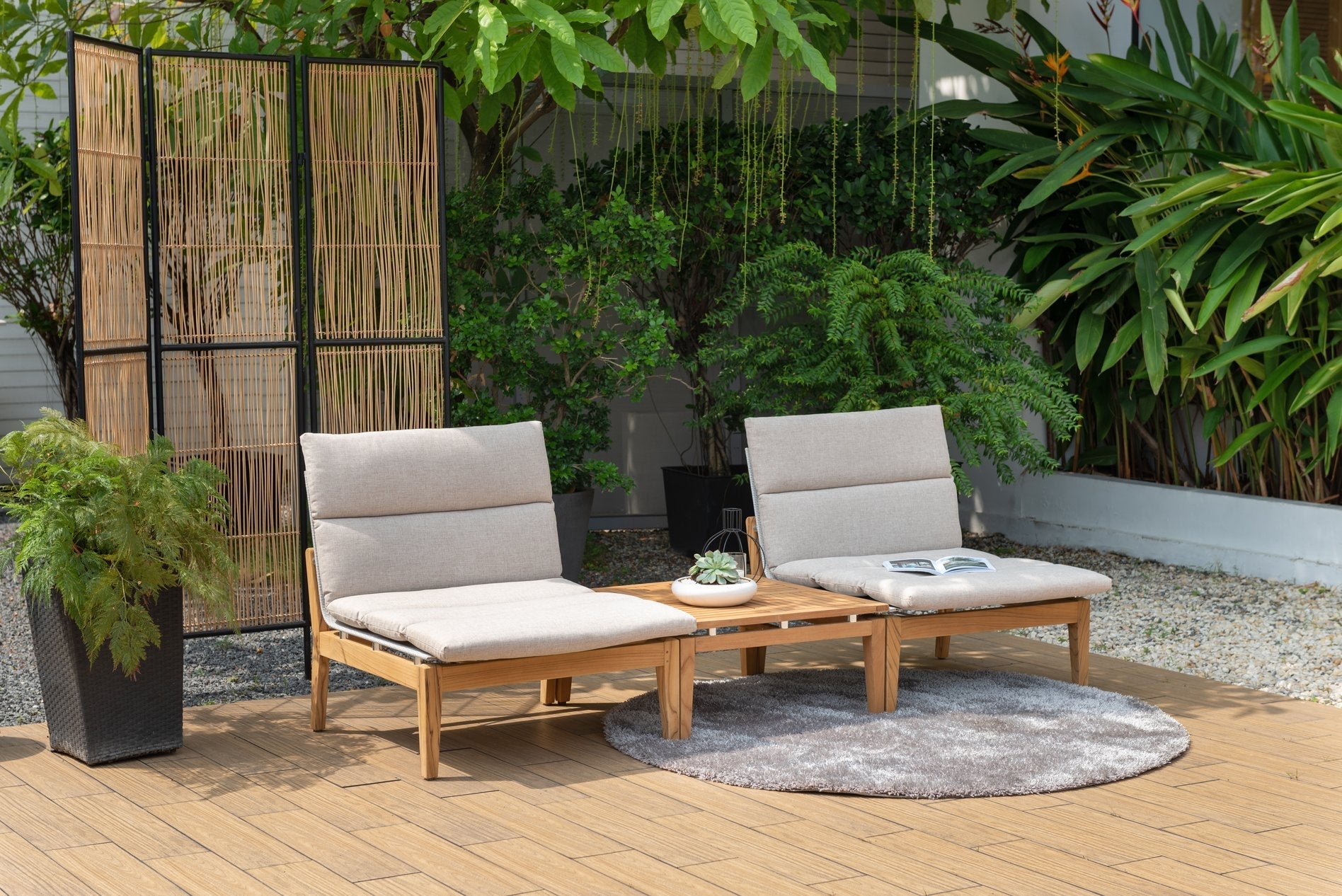 Arno light three-piece outdoor bistro lounge set
