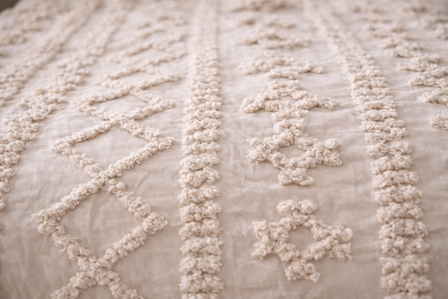 Sonoma Tufted Duvet Cover Set – alternate product view