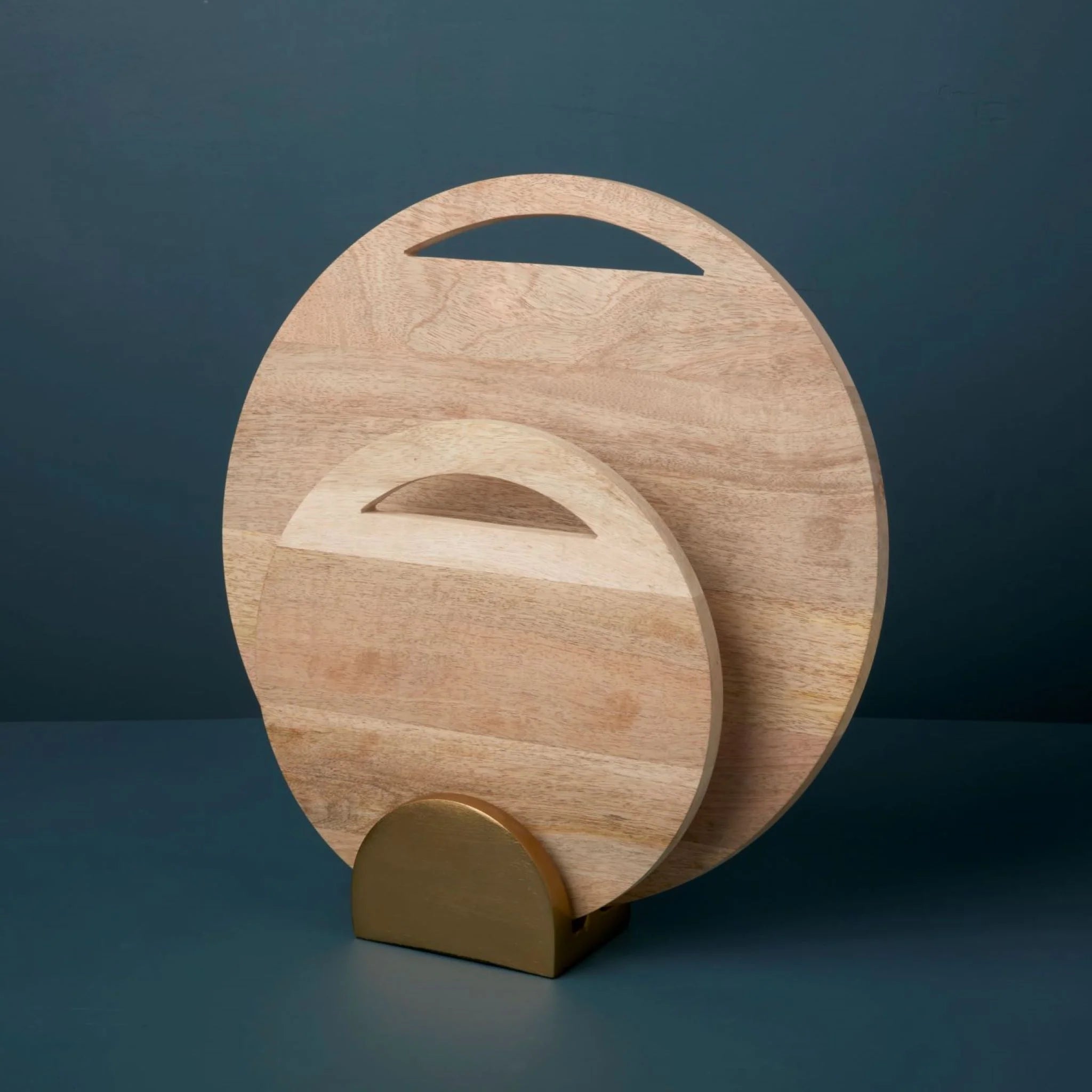 Leo Round Mango Wood Boards + Stand Set