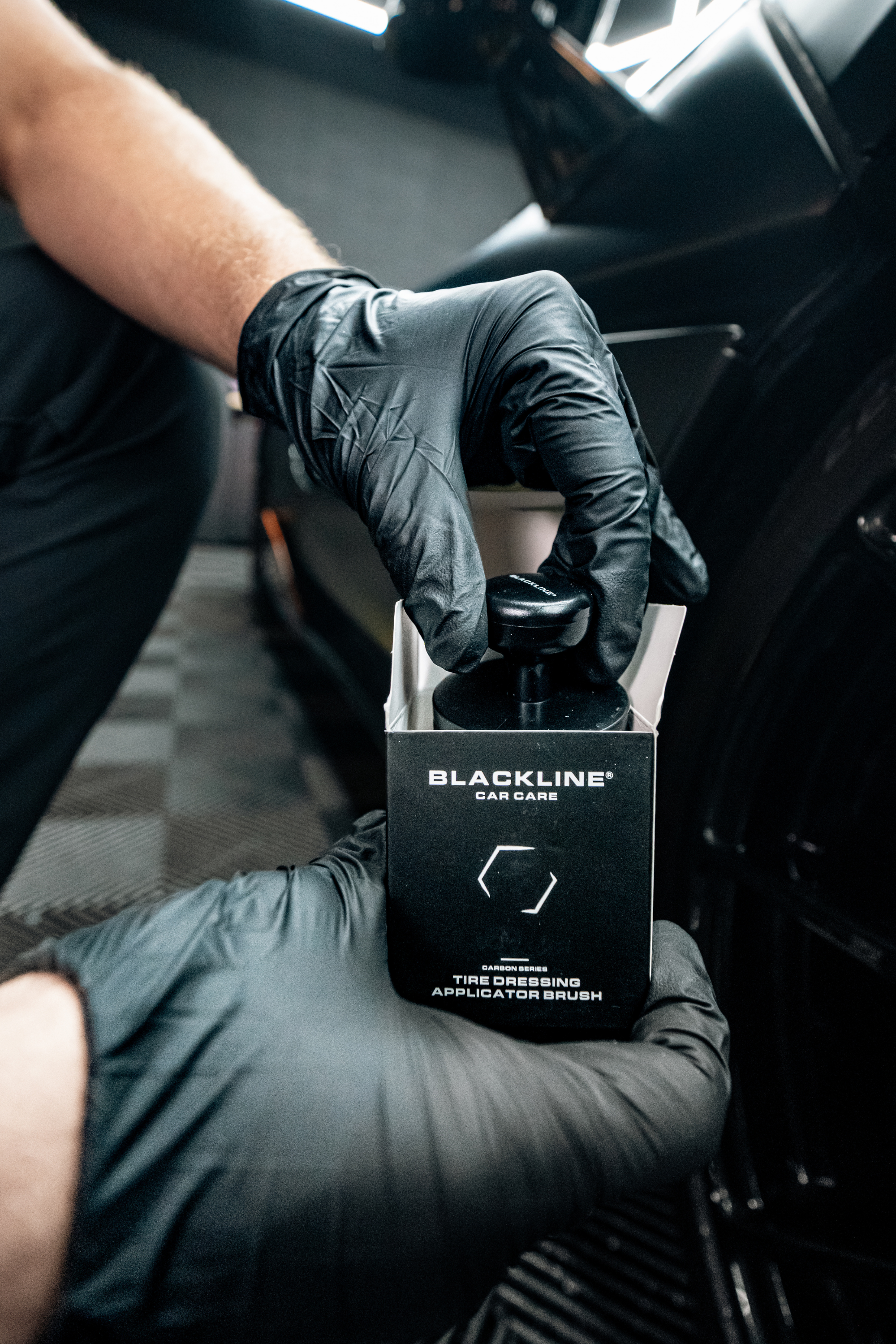 BLACKLINE® Tire Shine Applicator Brush