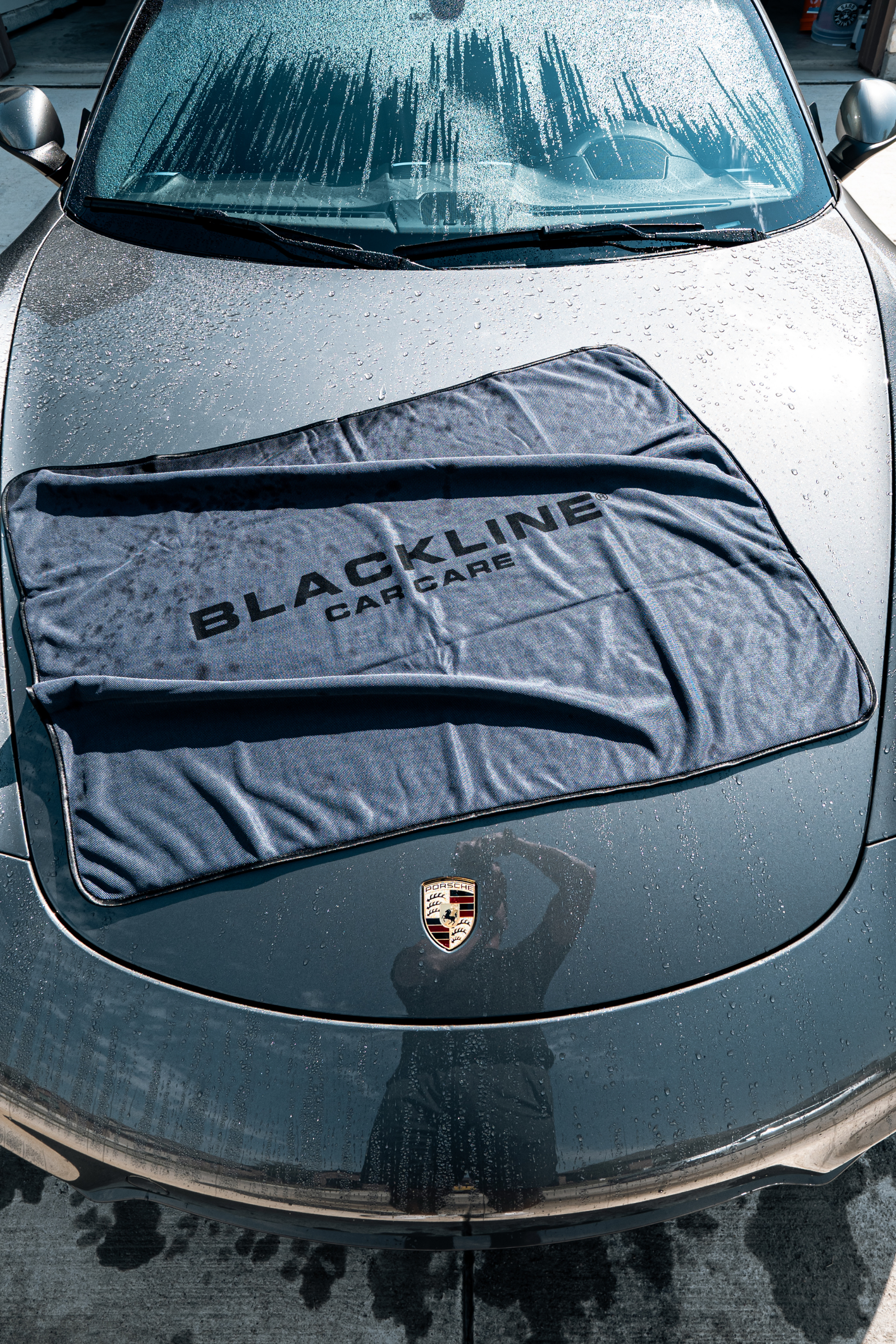 BLACKLINE® Slim Twisted-Loop Drying Towel