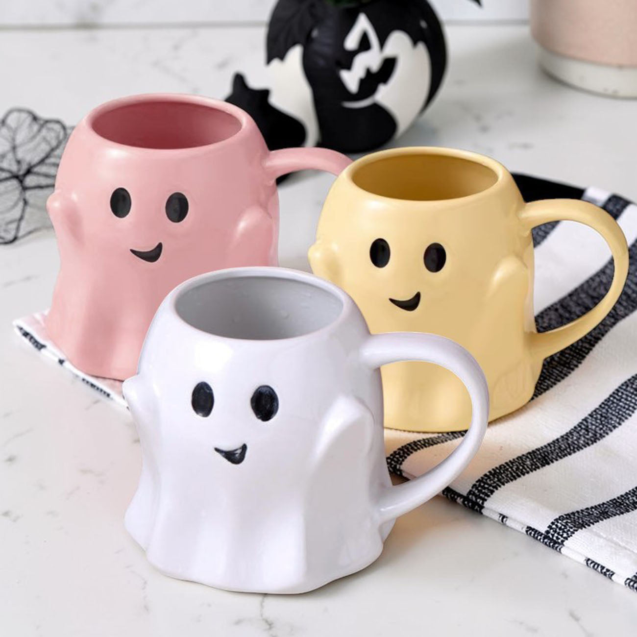 Ghost Mug — 14.8 oz