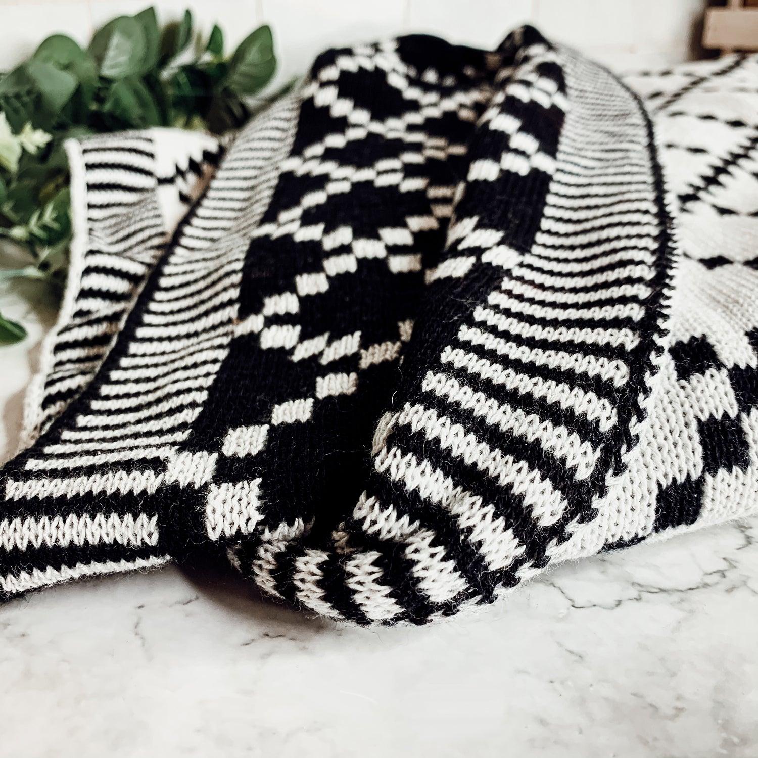 Geo Double-Sided Cotton Throw Blanket