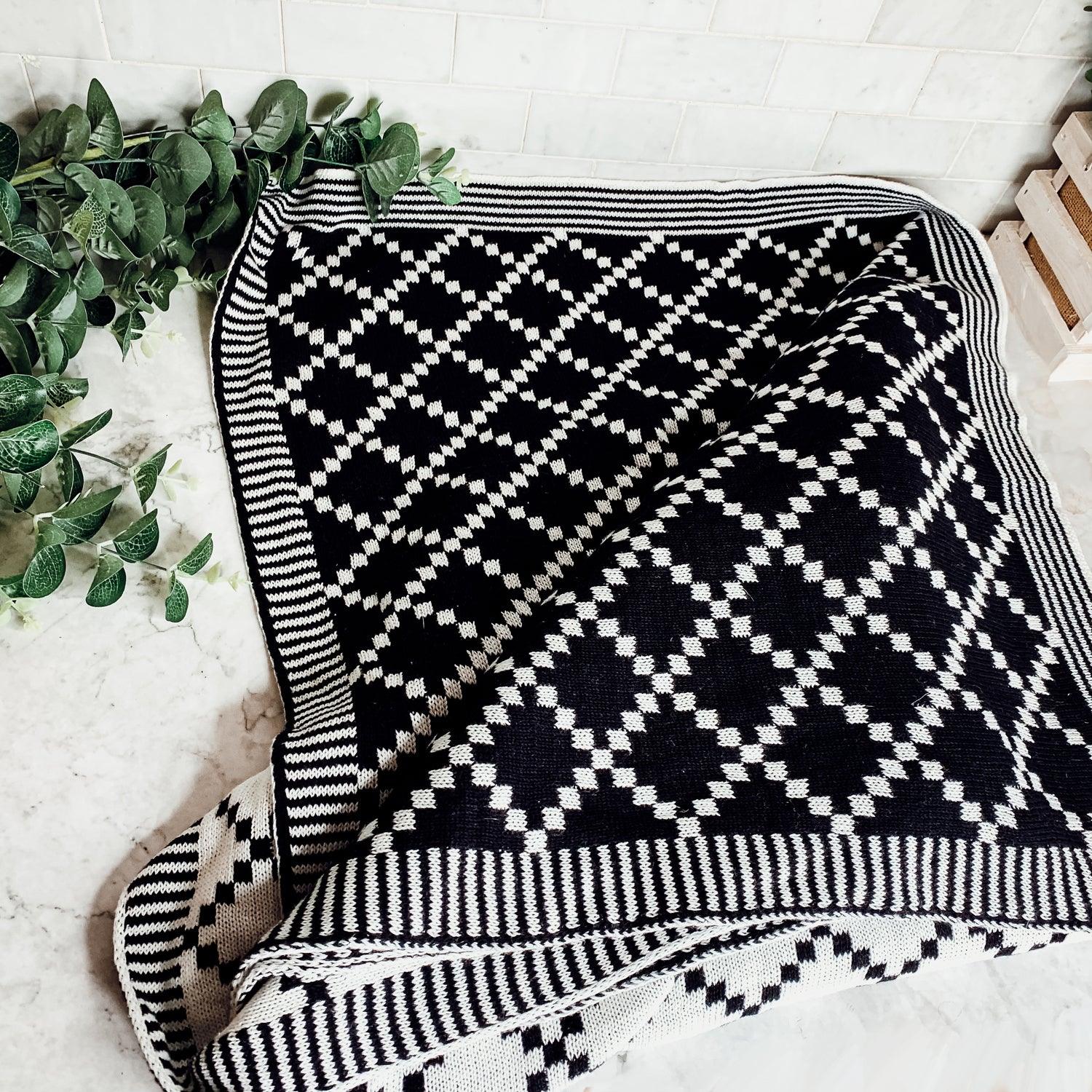 Geo Double-Sided Cotton Throw Blanket