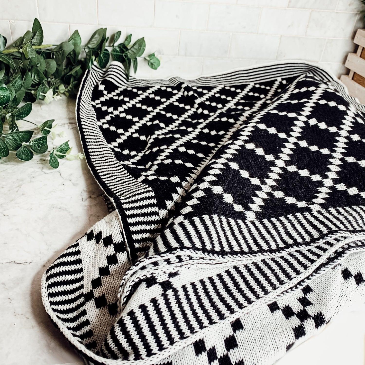 Geo Double-Sided Cotton Throw Blanket