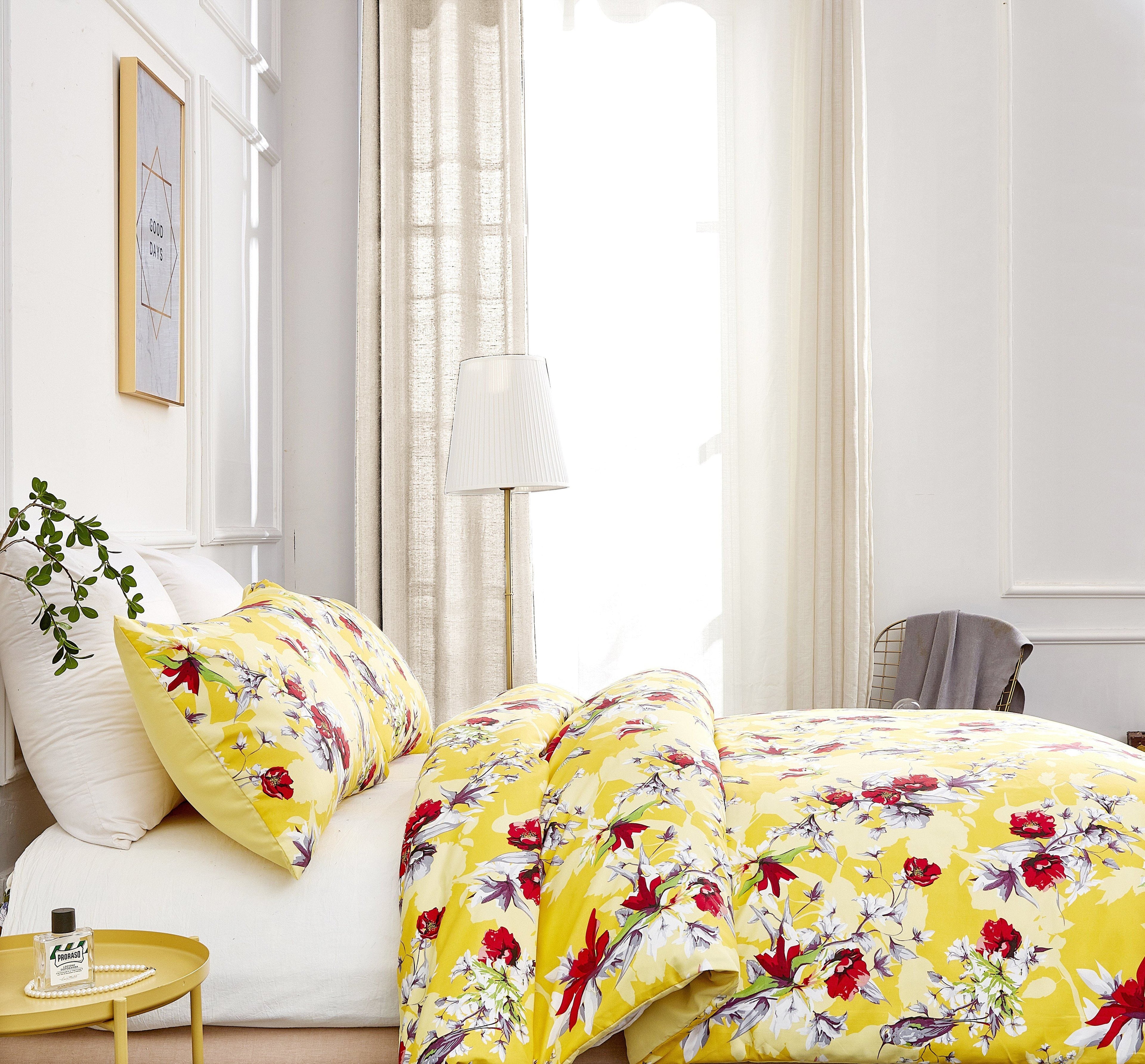 DaDa Bedding Sunshine Yellow Hummingbird Floral Duvet Cover Set