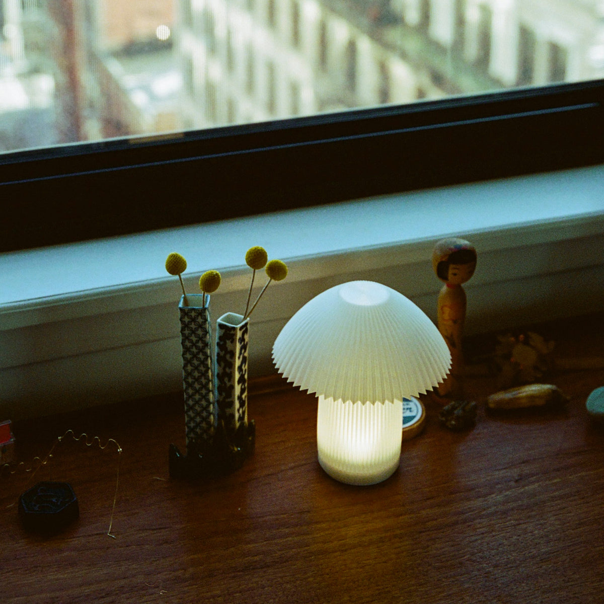 Cordless Kinoko Pleated Mushroom Lamp