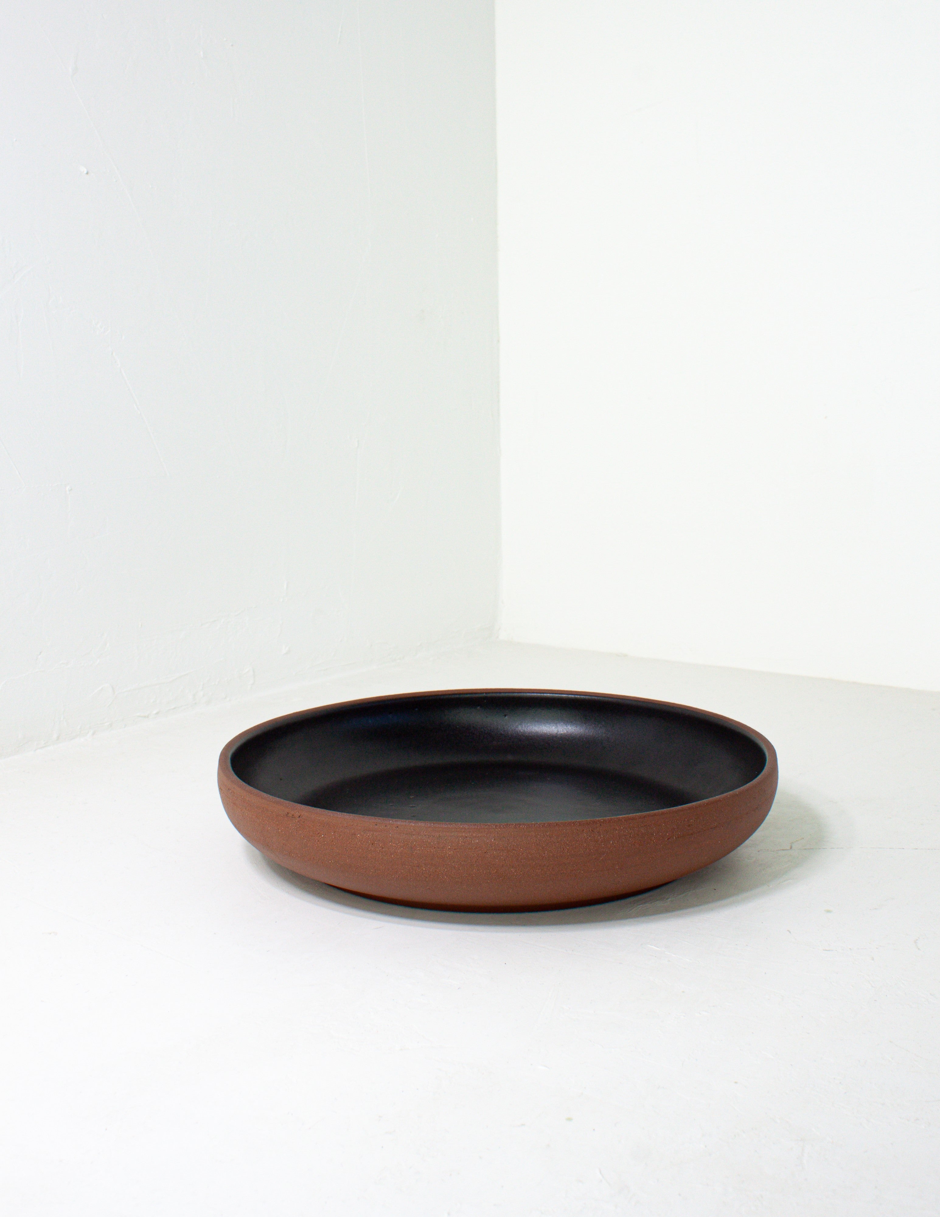 Black Oak Art coupe ceramic serving bowl