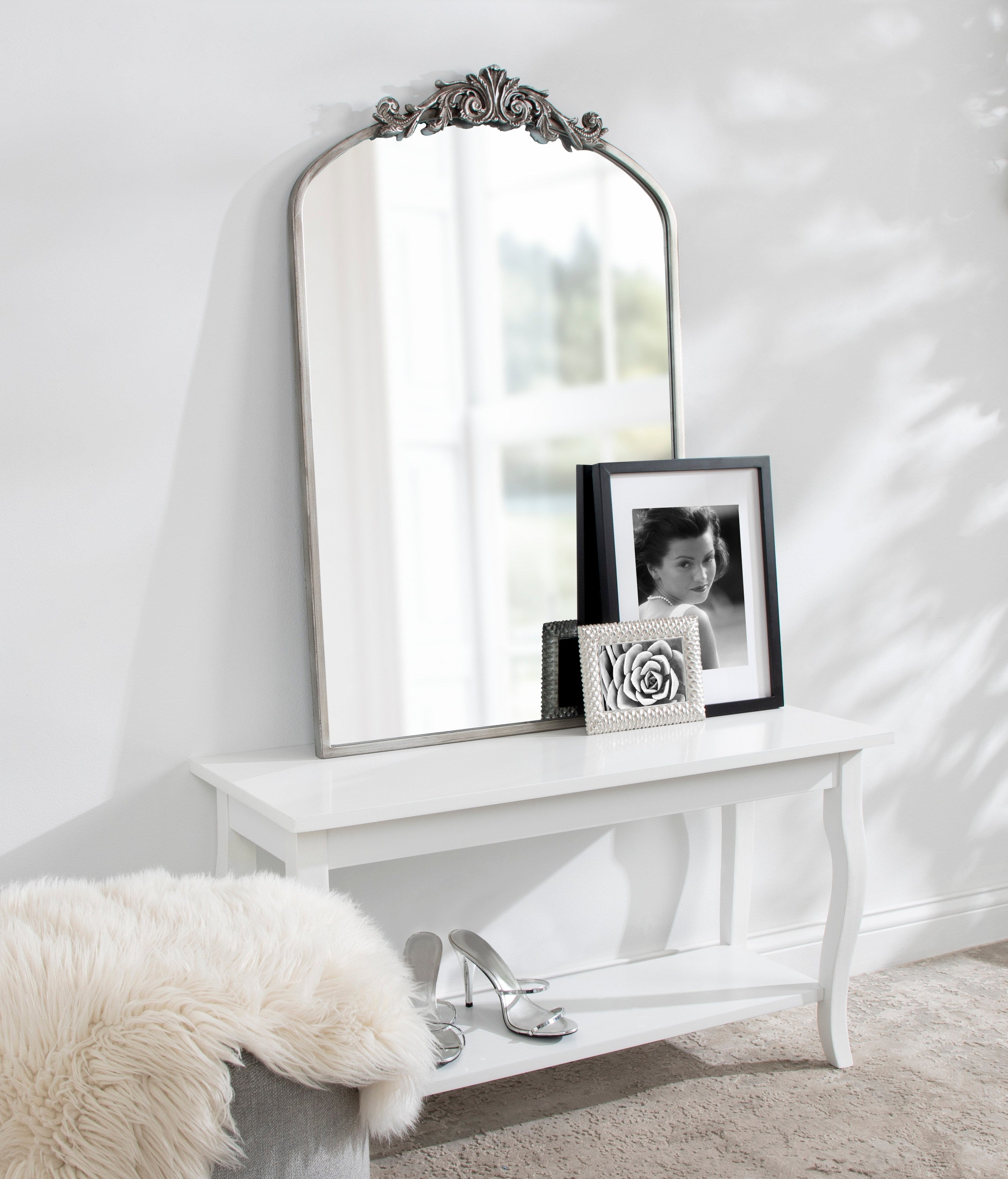 Arendahl Traditional Arch Mirror – alternate product view