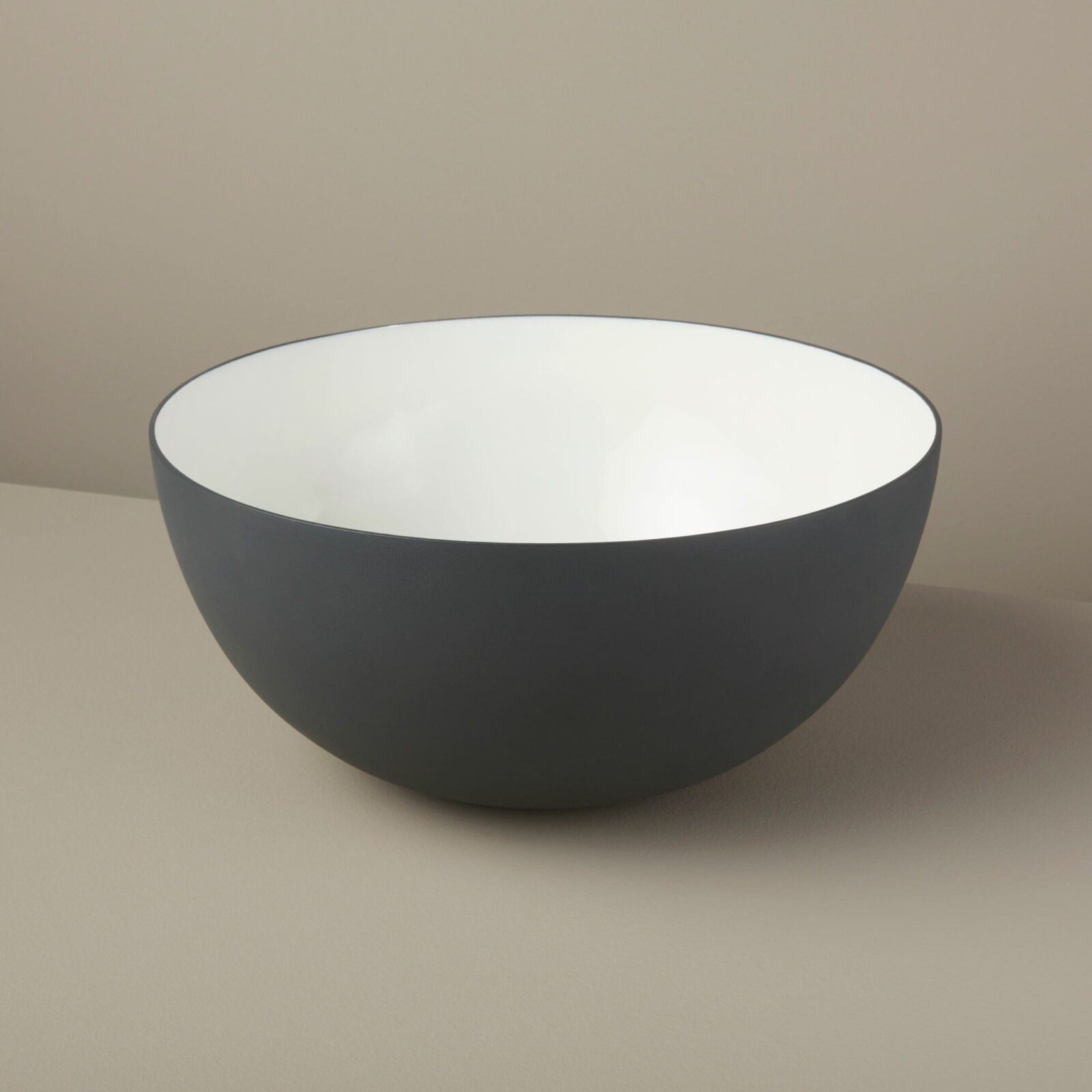 Alto Graphite medium serving bowl