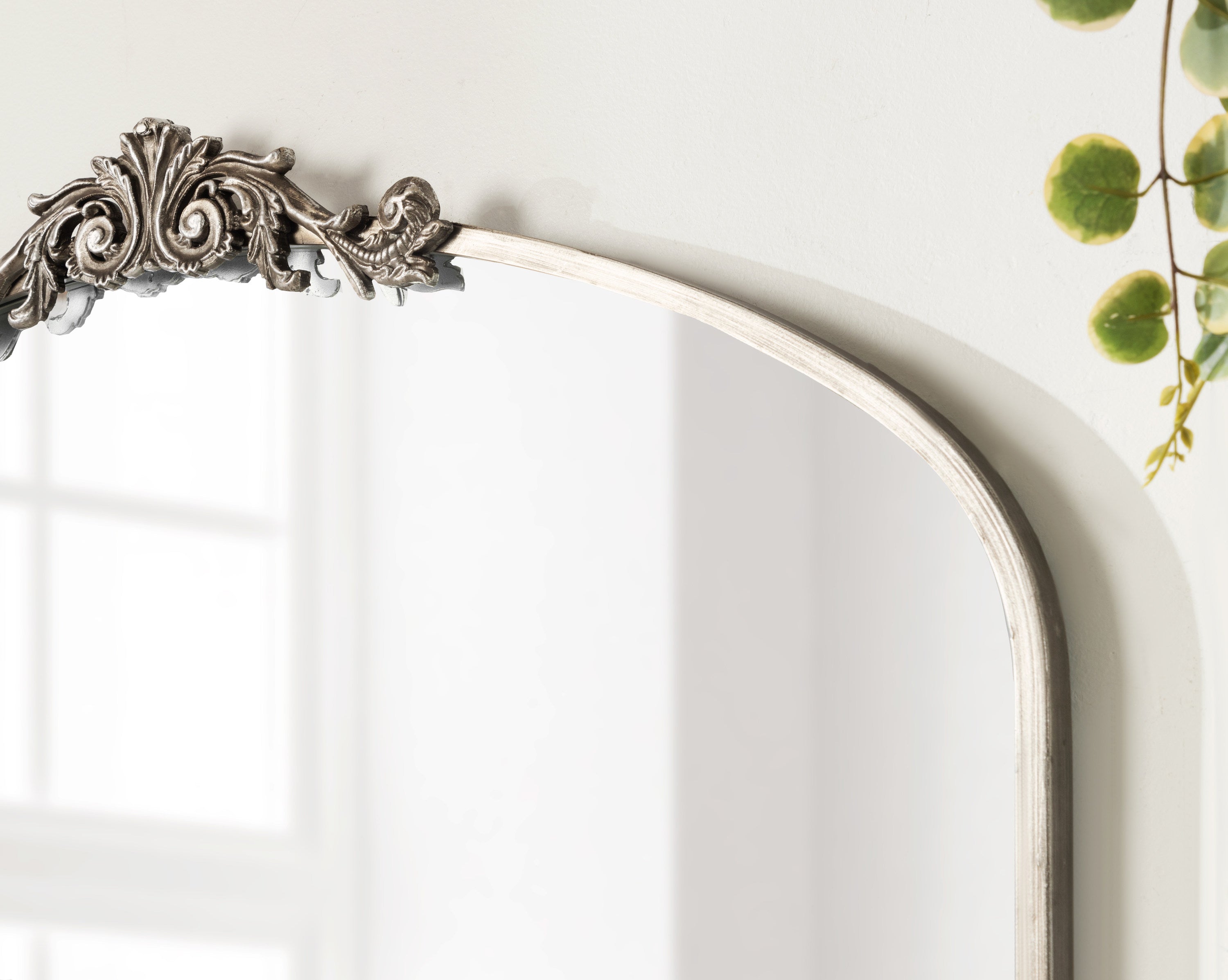 Arendahl Traditional Arch Mirror – alternate product view
