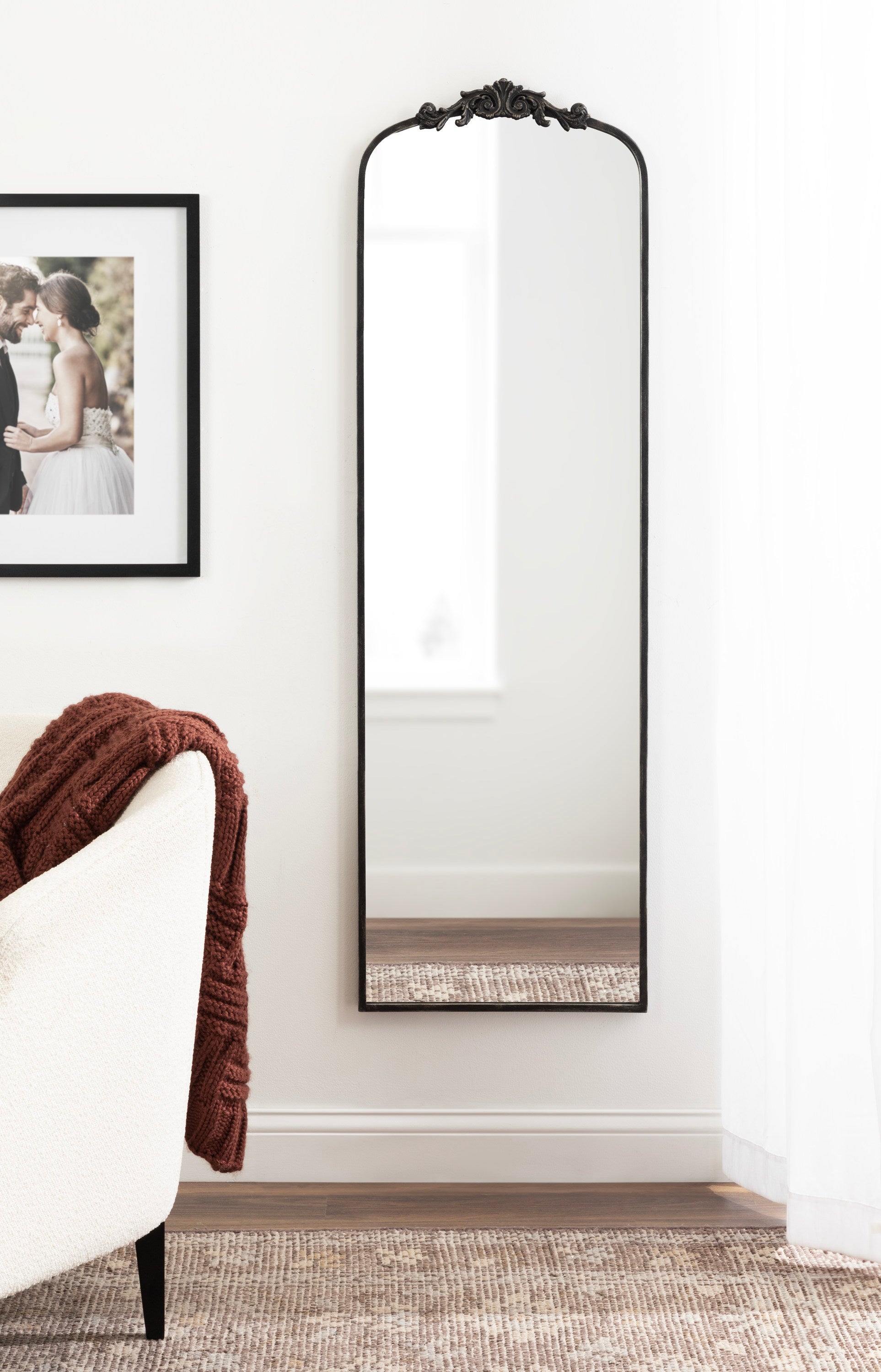 Arendahl Traditional Arch Mirror – alternate product view