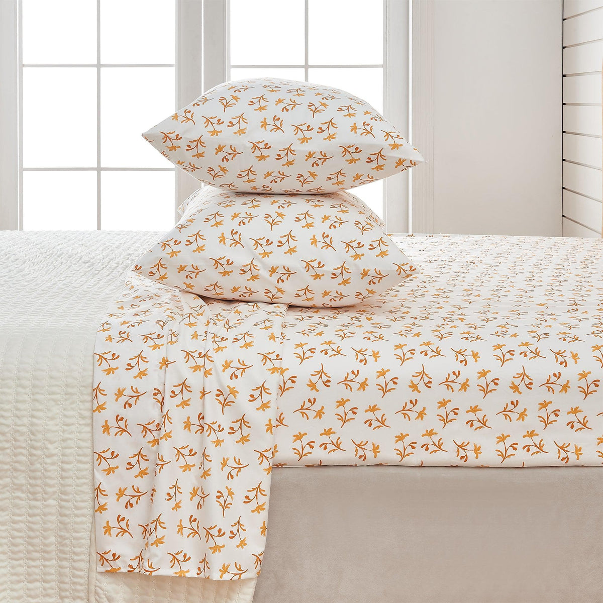 Delia Watercolor Floral Sheet Set