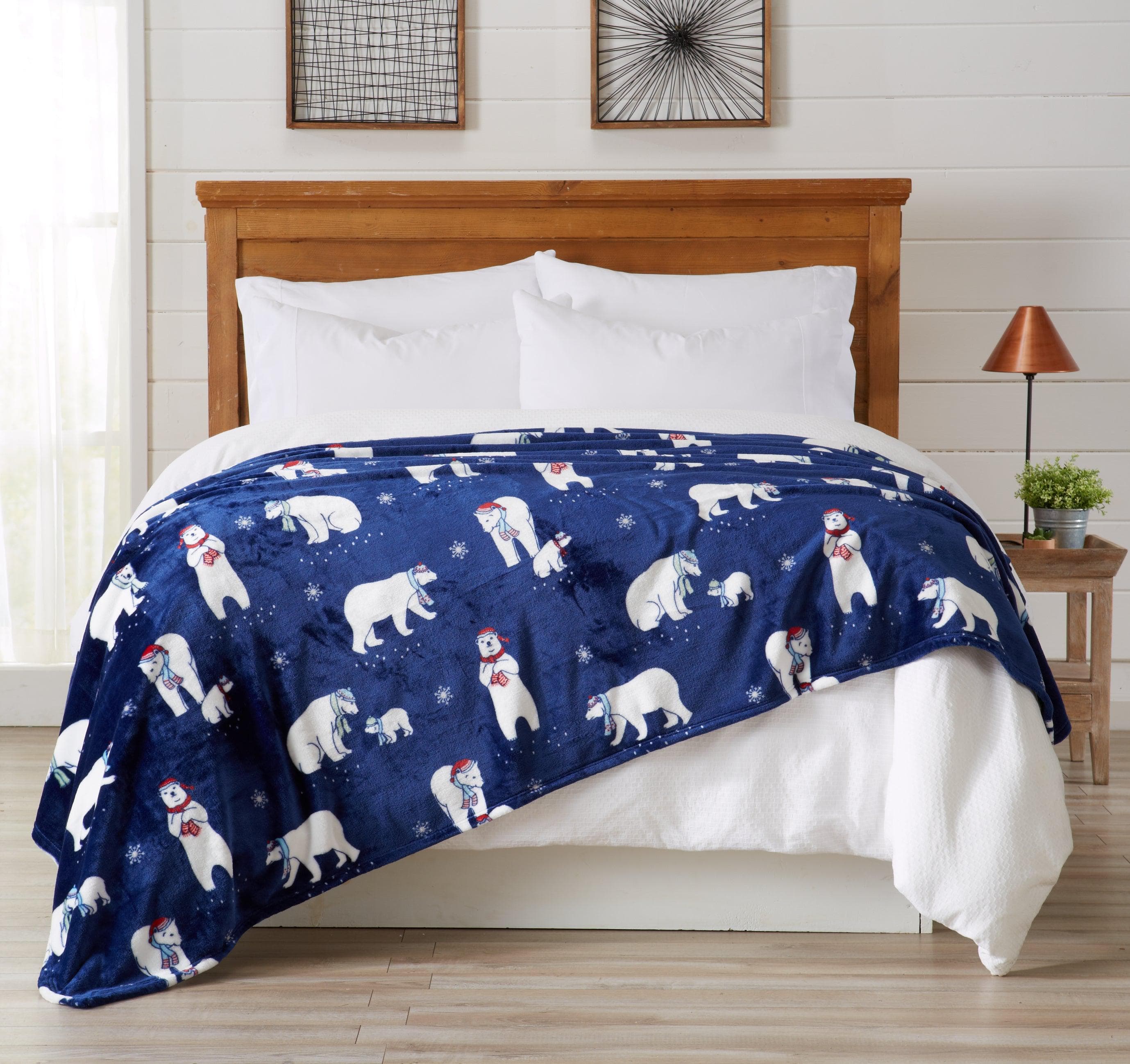 Pearl Holiday Velvet Plush Blanket
