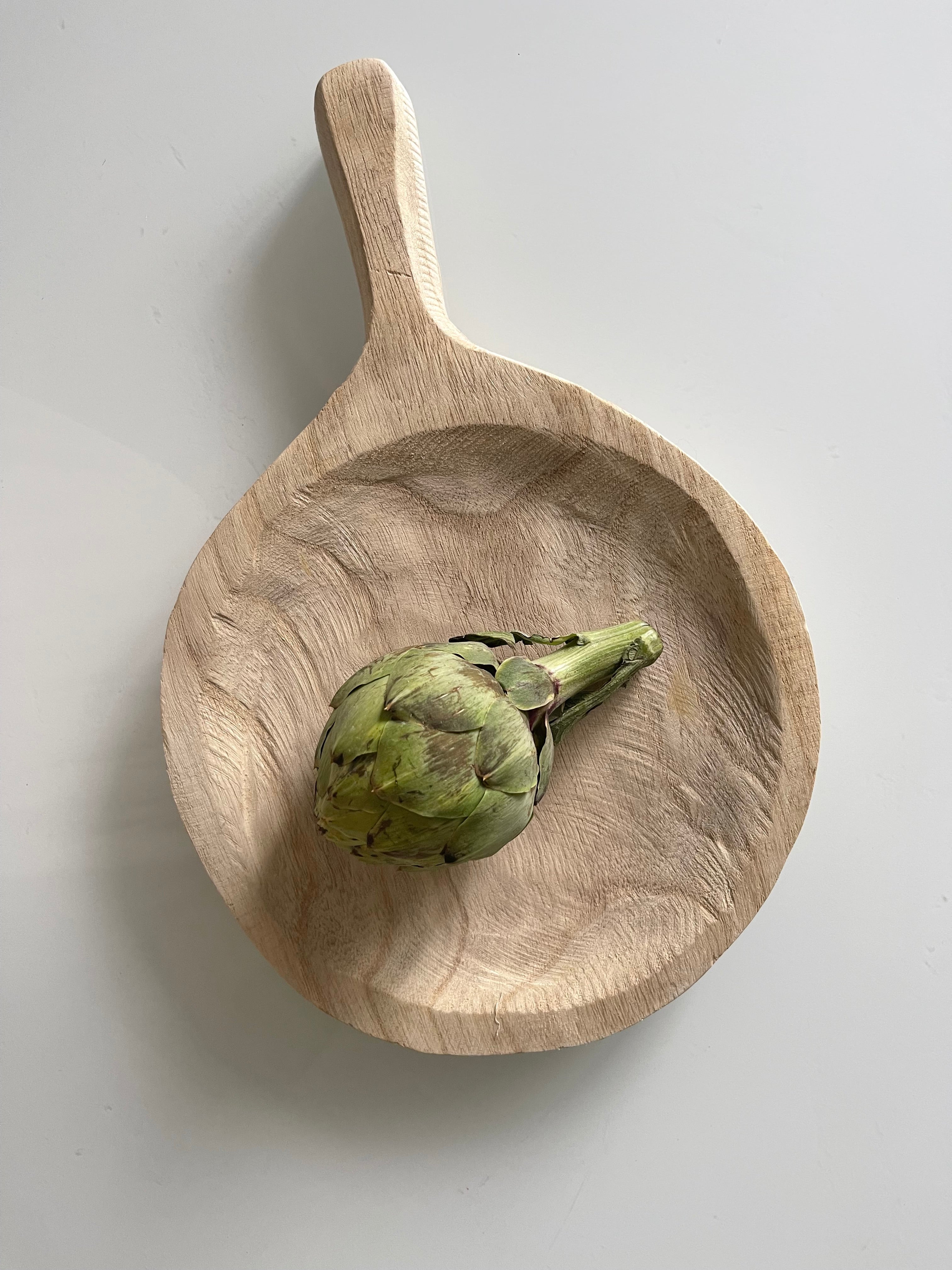 Round Paulownia wood paddle serving board