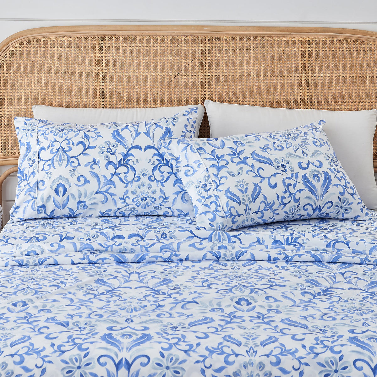 Delia Watercolor Floral Sheet Set