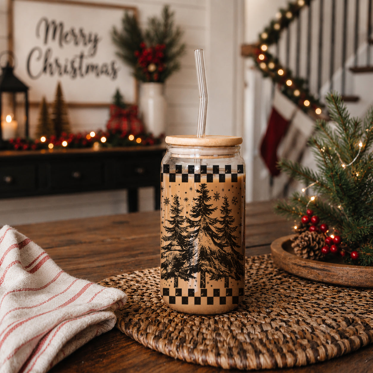 Retro Christmas Tree 17oz