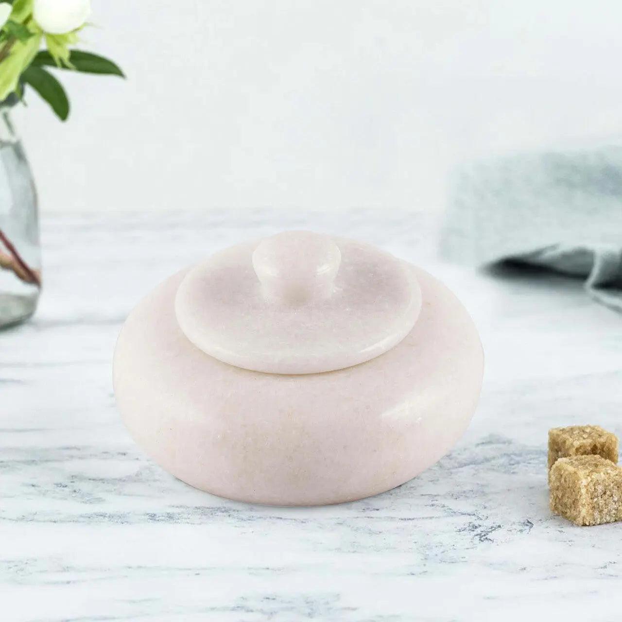 Salero marble salt cellar