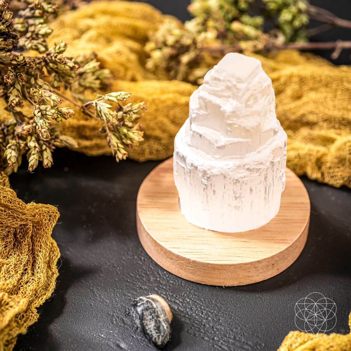 Selenite ambient night light detail