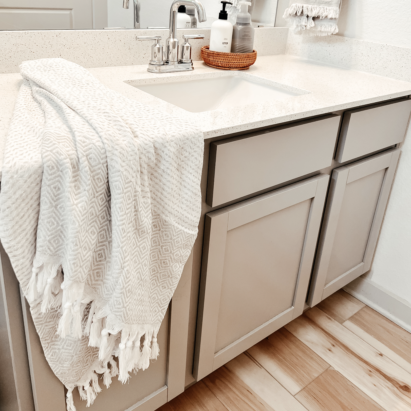 Azra Turkish Cotton Towel — 200 GSM
