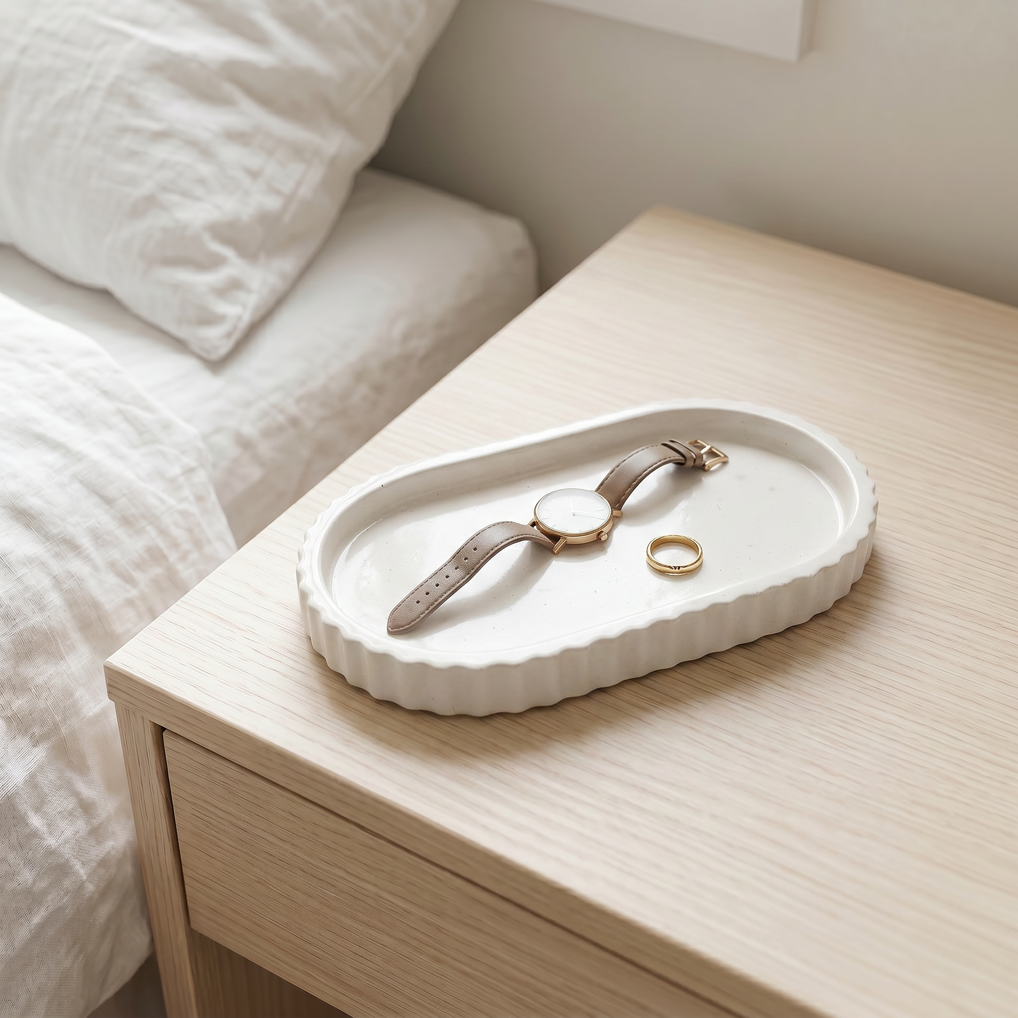 Scalloped Oblong Catchall Tray