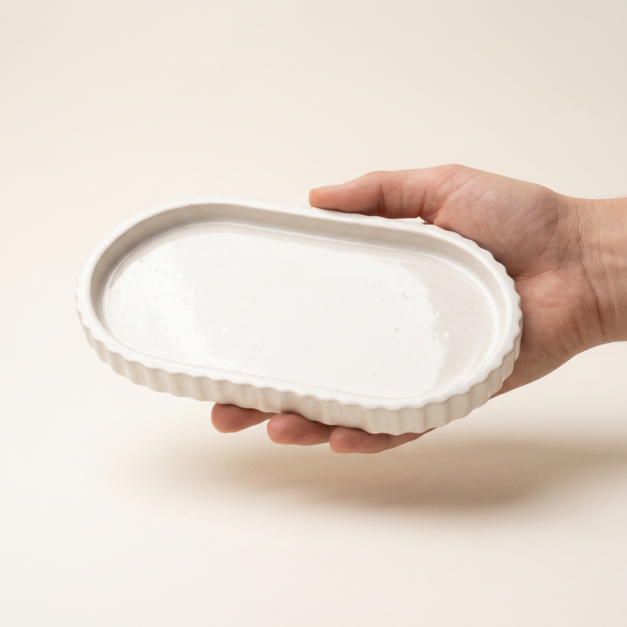 Scalloped Oblong Catchall Tray