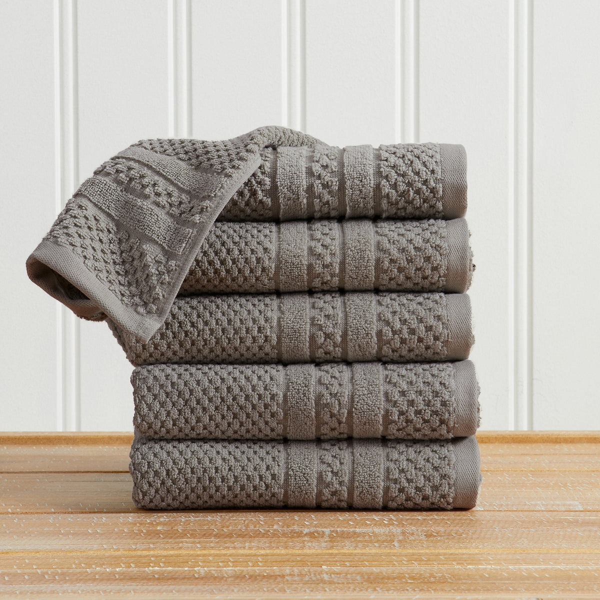 Giuliana Cotton Checkered Jacquard Towel Collection